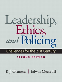 Couverture de l’ouvrage Leadership, Ethics and Policing