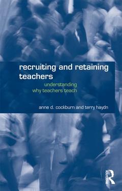 Couverture de l’ouvrage Recruiting and Retaining Teachers