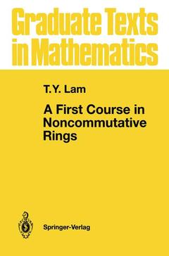 Couverture de l’ouvrage A First Course in Noncommutative Rings