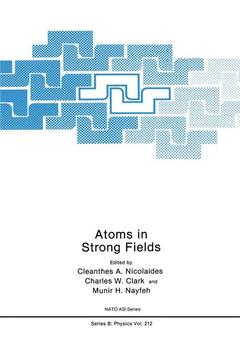 Couverture de l’ouvrage Atoms in Strong Fields