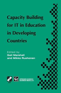 Couverture de l’ouvrage Capacity Building for IT in Education in Developing Countries