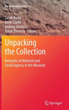 Couverture de l’ouvrage Unpacking the Collection