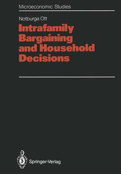Couverture de l’ouvrage Intrafamily Bargaining and Household Decisions
