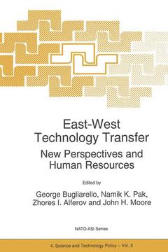Couverture de l’ouvrage East-West Technology Transfer