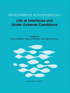 Couverture de l’ouvrage Life at Interfaces and Under Extreme Conditions