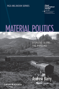 Couverture de l’ouvrage Material Politics
