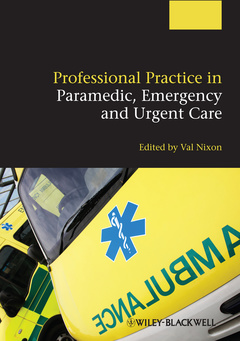 Couverture de l’ouvrage Professional Practice in Paramedic, Emergency and Urgent Care