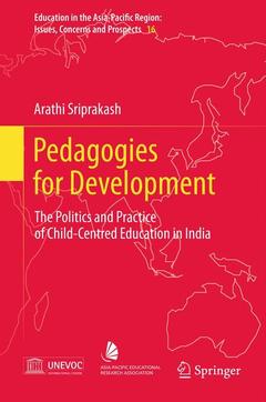 Couverture de l’ouvrage Pedagogies for Development