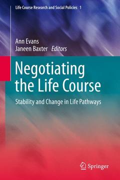Couverture de l’ouvrage Negotiating the Life Course