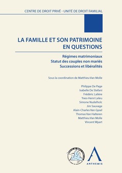 Couverture de l’ouvrage LA FAMILLE ET SON PATRIMOINE EN QUESTIONS