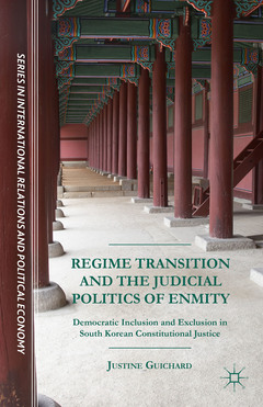 Couverture de l’ouvrage Regime Transition and the Judicial Politics of Enmity