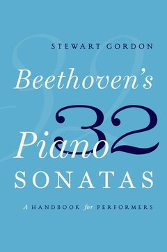 Cover of the book Beethoven's 32 Piano Sonatas
