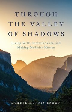 Couverture de l’ouvrage Through the Valley of Shadows