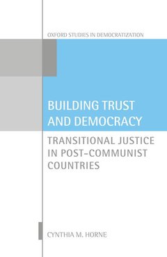 Couverture de l’ouvrage Building Trust and Democracy