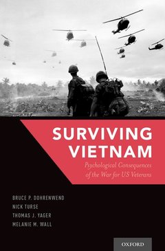 Couverture de l’ouvrage Surviving Vietnam