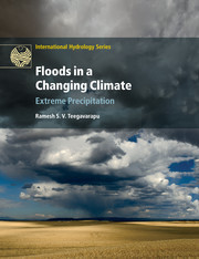 Couverture de l’ouvrage Floods in a Changing Climate