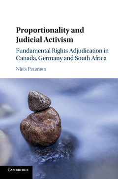 Couverture de l’ouvrage Proportionality and Judicial Activism