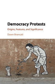 Couverture de l’ouvrage Democracy Protests