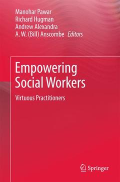 Couverture de l’ouvrage Empowering Social Workers