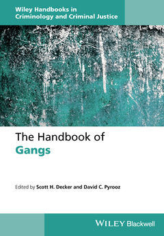 Couverture de l’ouvrage The Handbook of Gangs