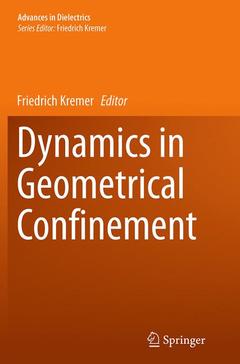 Couverture de l’ouvrage Dynamics in Geometrical Confinement