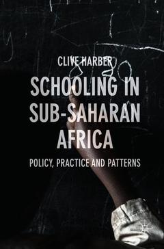 Couverture de l’ouvrage Schooling in Sub-Saharan Africa