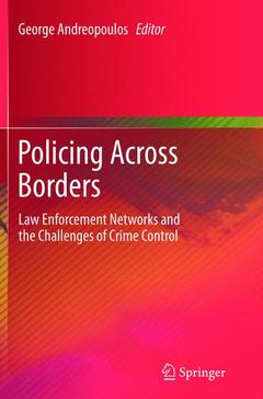 Couverture de l’ouvrage Policing Across Borders