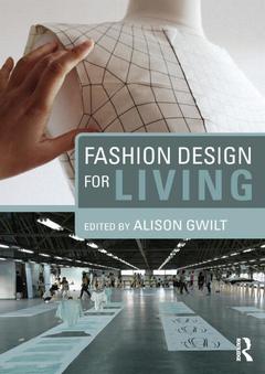 Couverture de l’ouvrage Fashion Design for Living