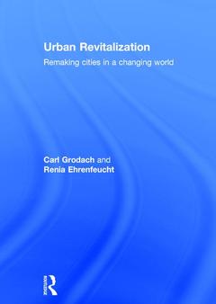 Couverture de l’ouvrage Urban Revitalization