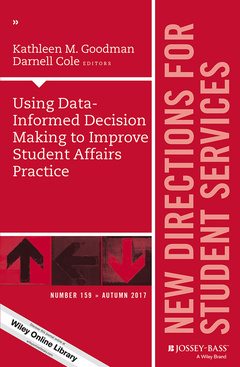 Couverture de l’ouvrage Using Data-Informed Decision Making to Improve Student Affairs Practice 