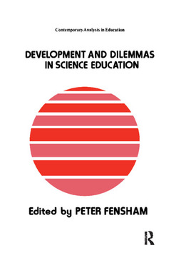 Couverture de l’ouvrage Developments And Dilemmas In Science Education
