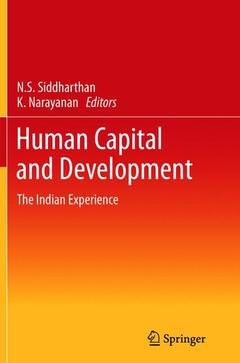 Couverture de l’ouvrage Human Capital and Development