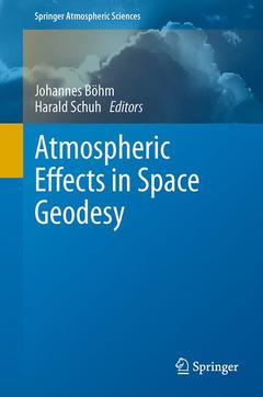 Couverture de l’ouvrage Atmospheric Effects in Space Geodesy