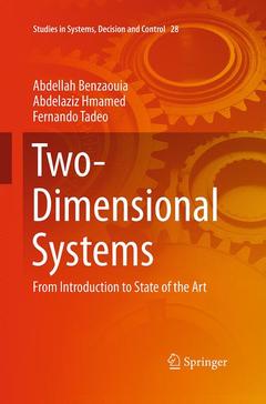 Couverture de l’ouvrage Two-Dimensional Systems