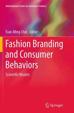 Couverture de l’ouvrage Fashion Branding and Consumer Behaviors