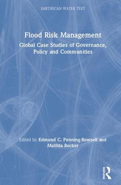 Couverture de l’ouvrage Flood Risk Management