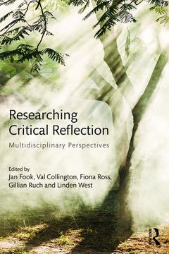 Couverture de l’ouvrage Researching Critical Reflection