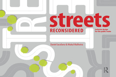 Couverture de l’ouvrage Streets Reconsidered