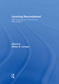 Couverture de l’ouvrage Lynching Reconsidered