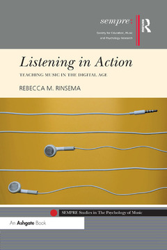 Couverture de l’ouvrage Listening in Action