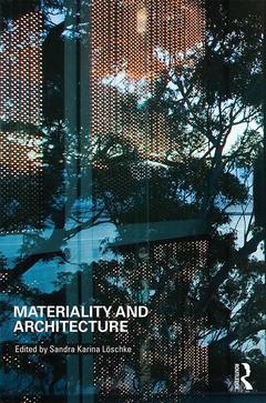 Couverture de l’ouvrage Materiality and Architecture