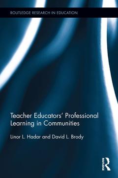 Couverture de l’ouvrage Teacher Educators’ Professional Learning in Communities