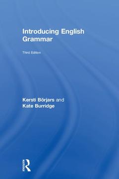 Couverture de l’ouvrage Introducing English Grammar
