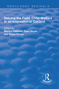 Cover of the book Valuing the Field