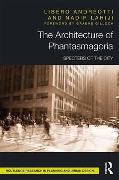 Couverture de l’ouvrage The Architecture of Phantasmagoria