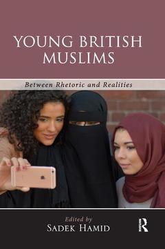 Couverture de l’ouvrage Young British Muslims