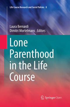 Couverture de l’ouvrage Lone Parenthood in the Life Course