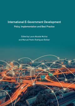 Couverture de l’ouvrage International E-Government Development 