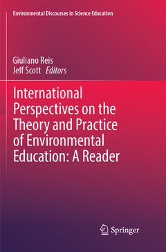 Couverture de l’ouvrage International Perspectives on the Theory and Practice of Environmental Education: A Reader
