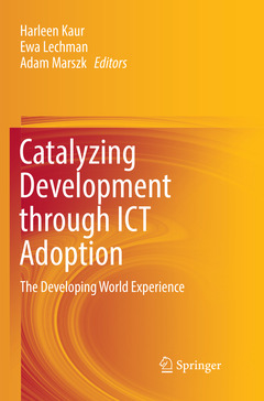 Couverture de l’ouvrage Catalyzing Development through ICT Adoption